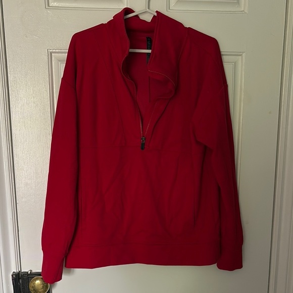 GAIAM 1/2 Zip Top - Picture 1 of 2